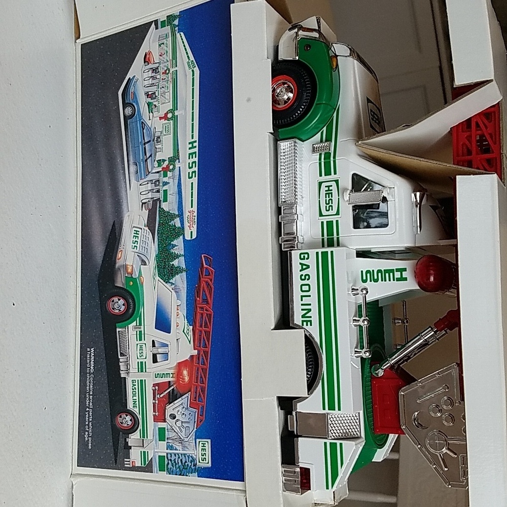 Hess 1994 Rescue Truck In Box - Picture 9 of 11